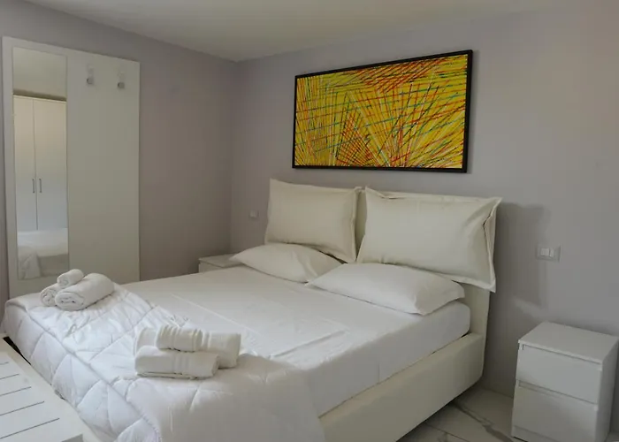 Dimore Pietrapenta Apartments, Suites&Rooms ( Via Lucana 223 - Via Piave 23 )